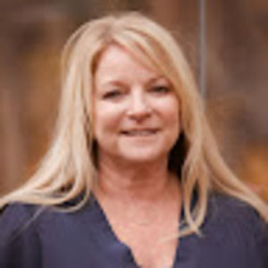 Meet your Posher, Debra